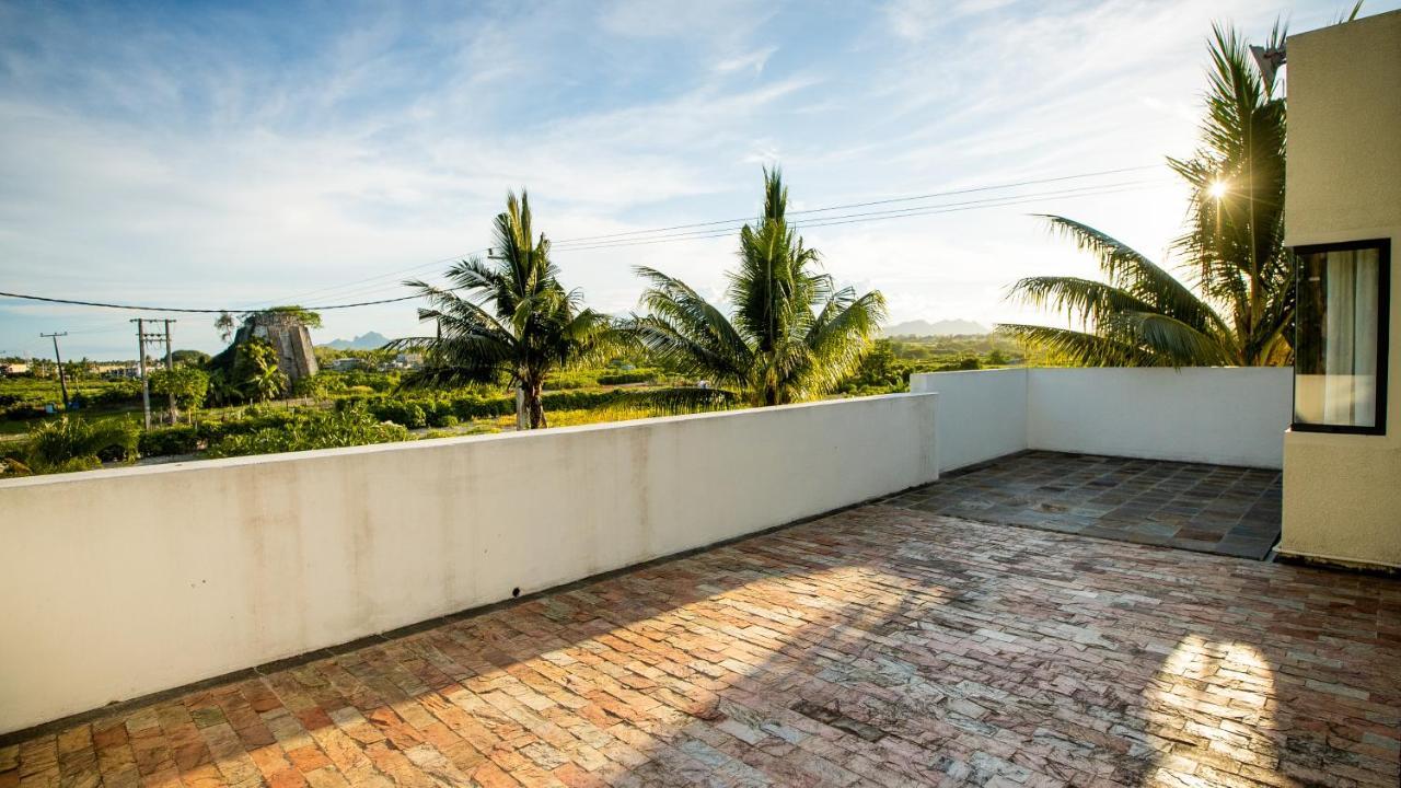 Villa Angelou - Sunlit Beach Getaway With Pool And Wifi ベル・マール エクステリア 写真