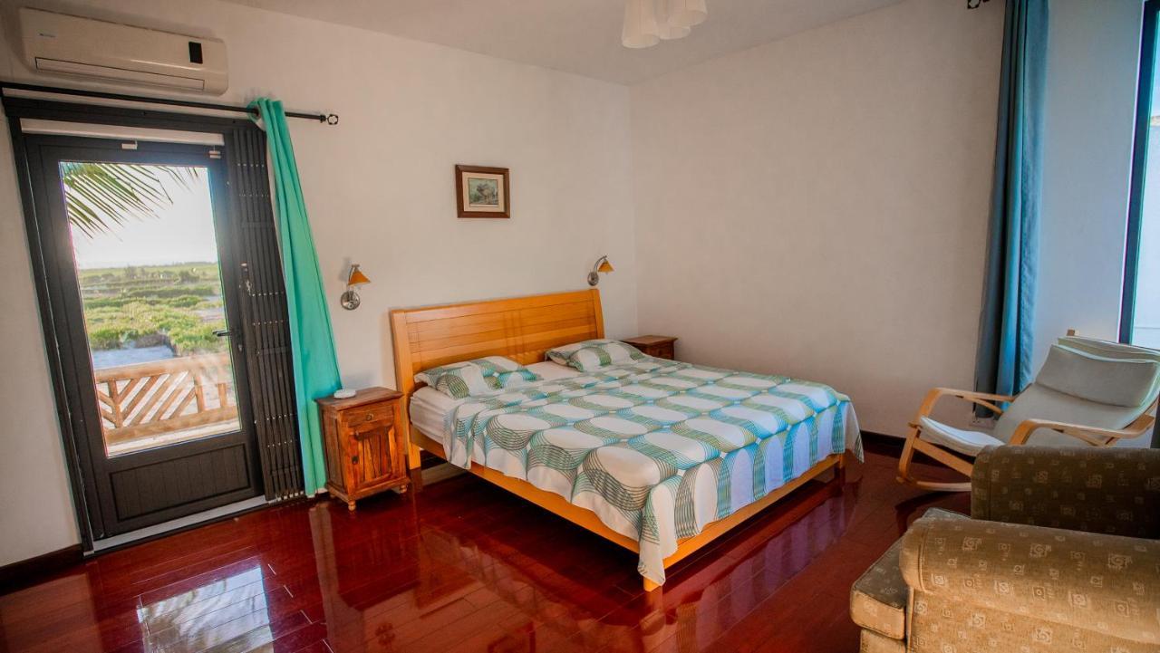 Villa Angelou - Sunlit Beach Getaway With Pool And Wifi ベル・マール エクステリア 写真