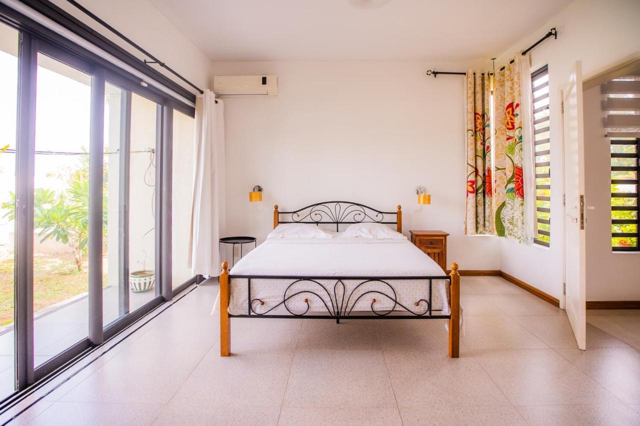 Villa Angelou - Sunlit Beach Getaway With Pool And Wifi ベル・マール エクステリア 写真